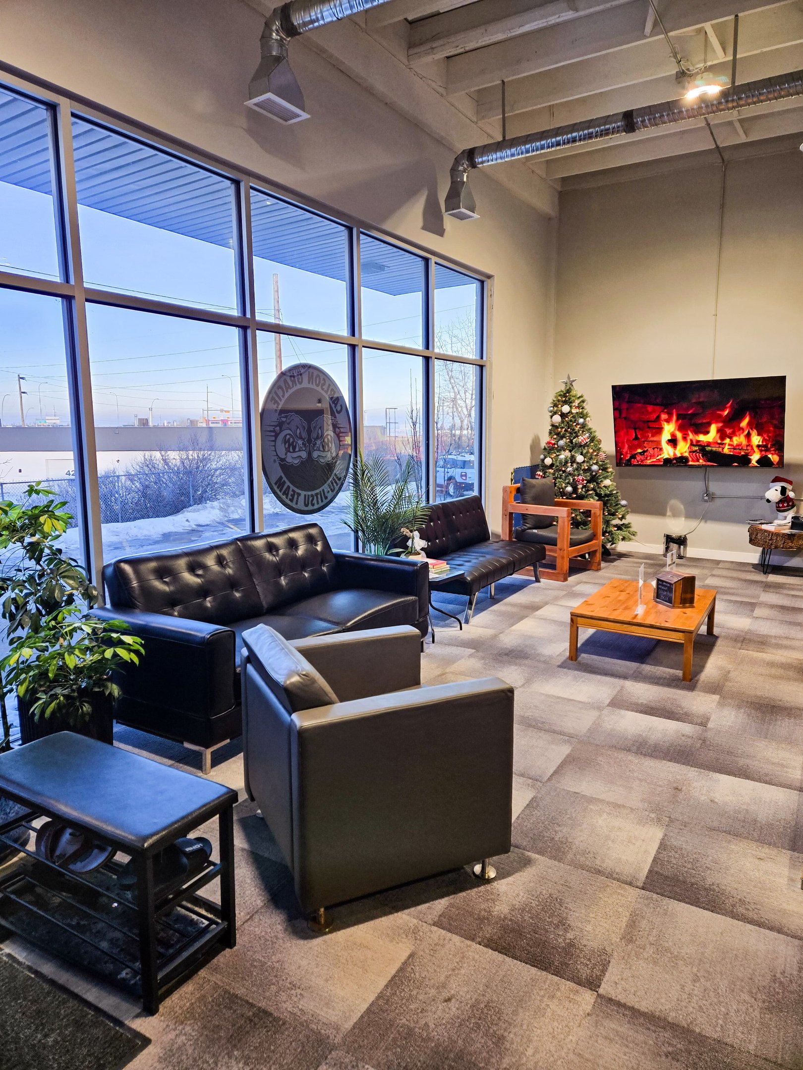 Comfortable Lounge for parents